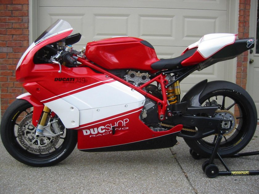 Ducati 749