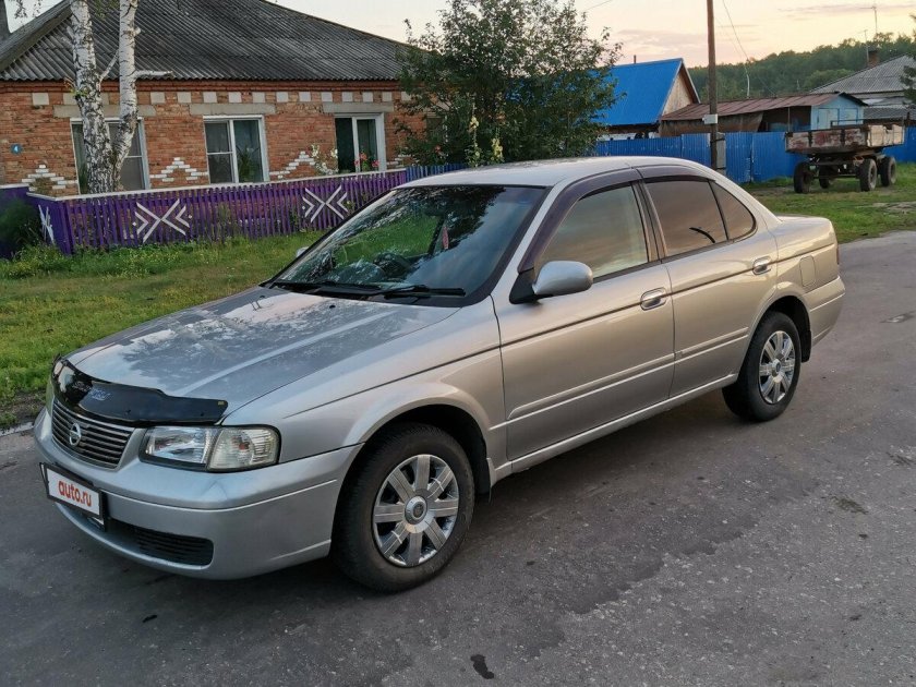 Nissan Sunny b15 2003