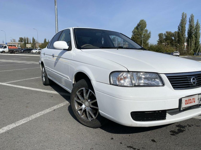 Nissan Sunny 2003