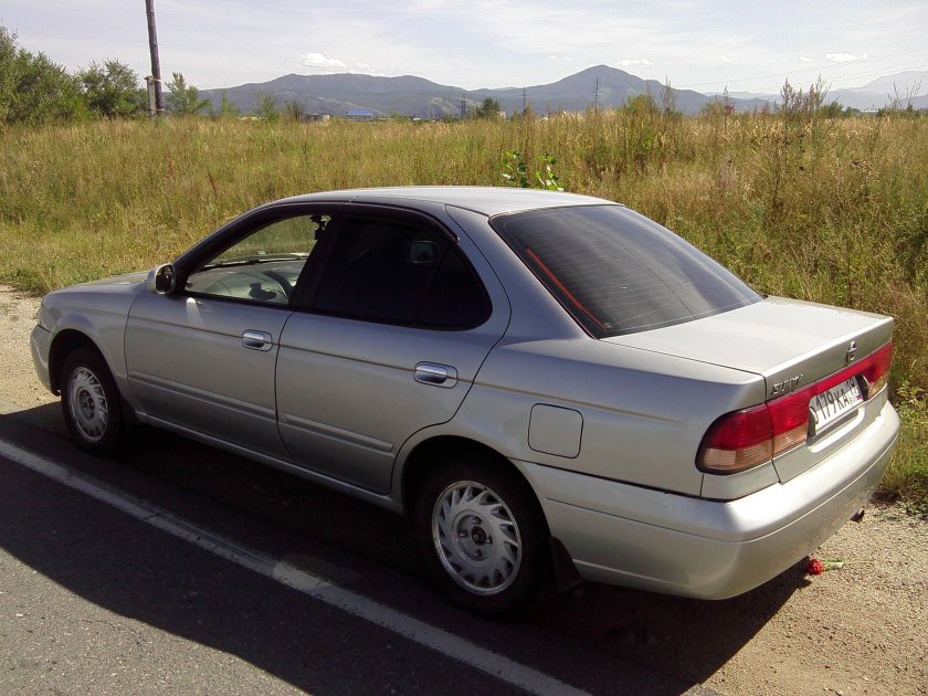 Ниссан Санни 2003