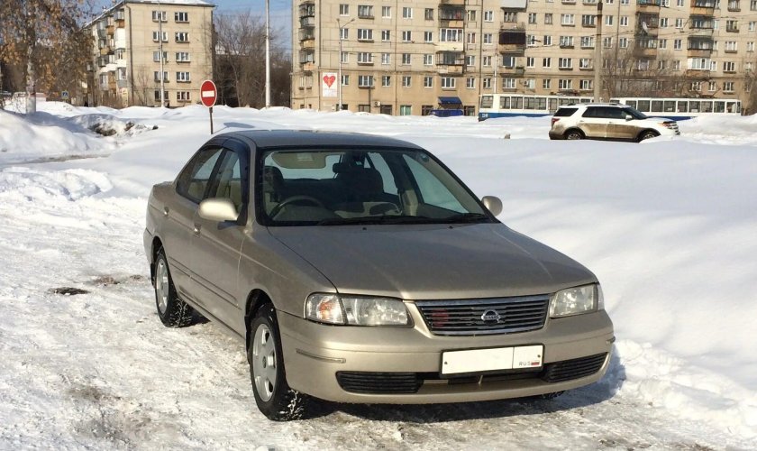 Nissan Sunny 2003
