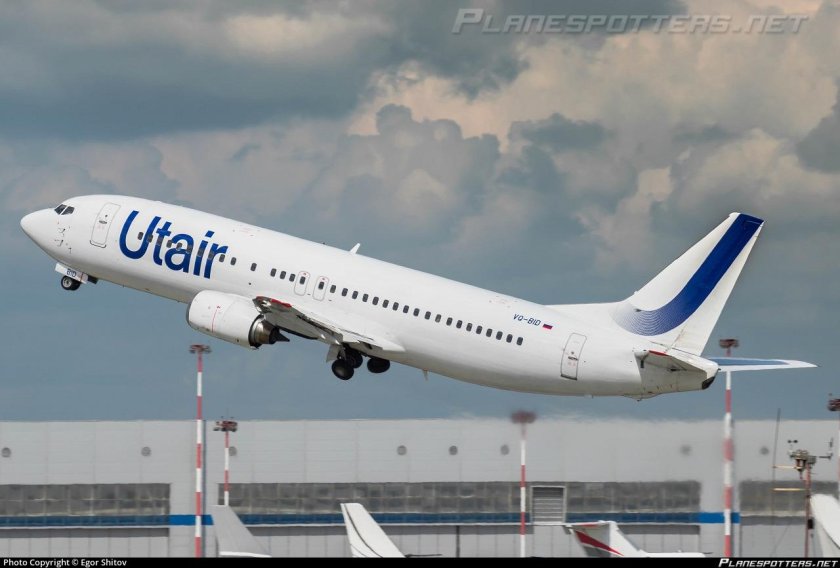 Боинг 737 ЮТЭЙР