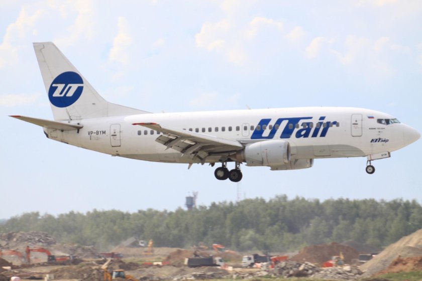 737-400 UTAIR