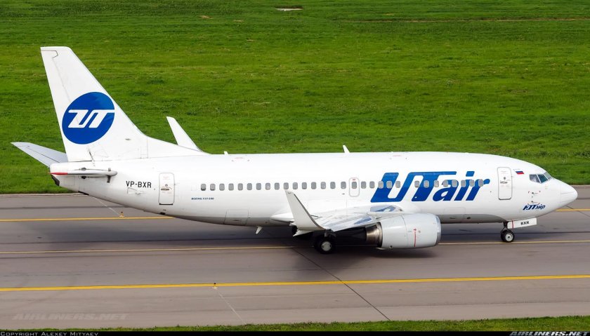 Боинг 737-524 ютэйр