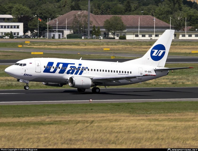 Боинг 737 UTAIR