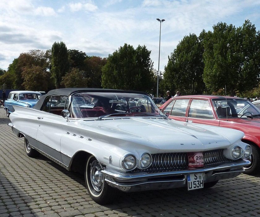 Buick Electra 225