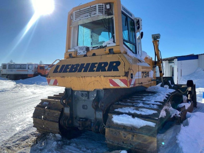 Бульдозер liebherr pr724xl