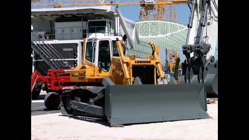 Бульдозер Либхер 744