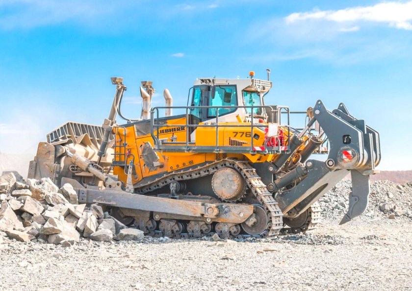 Бульдозер либхер 776