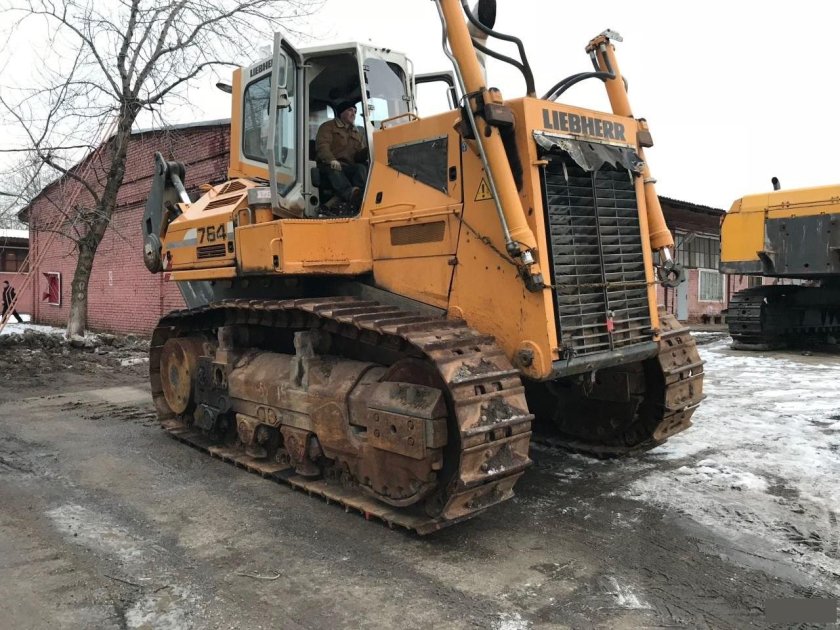 Бульдозер Либхер 764