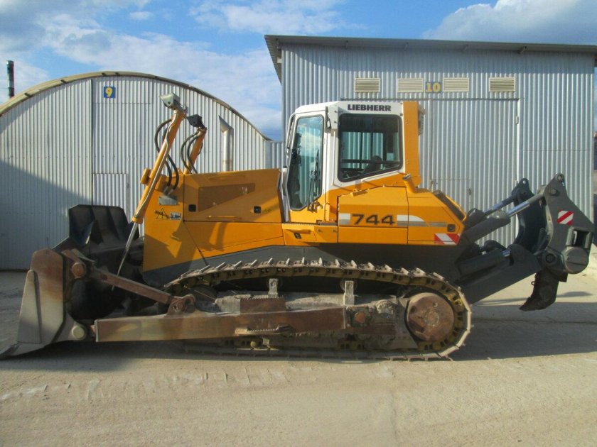 Бульдозер Либхер 764