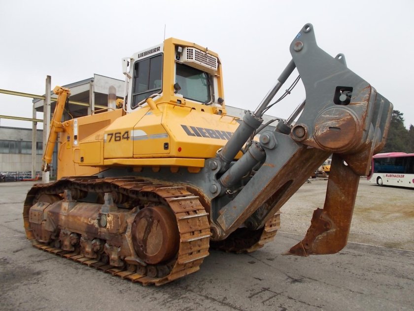 Liebherr PR 764