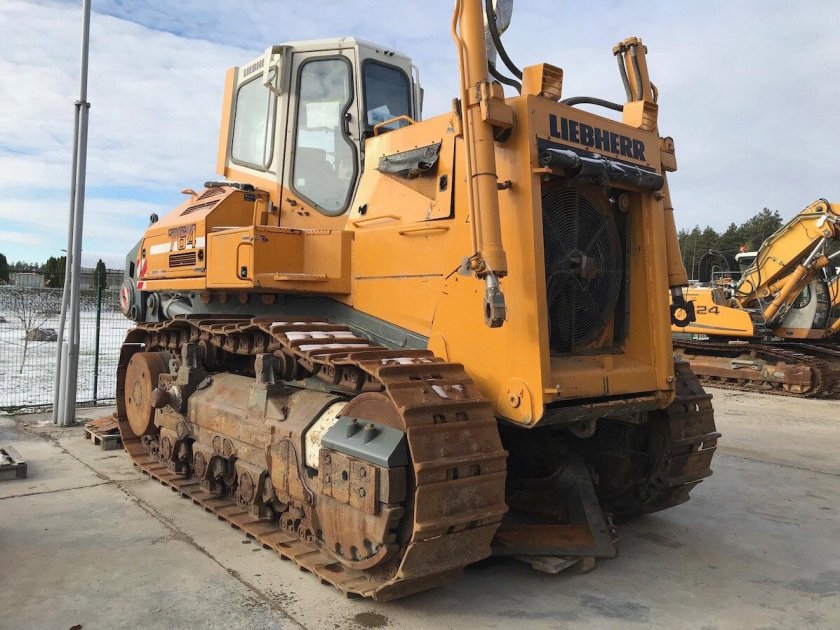 Бульдозер Либхер 764
