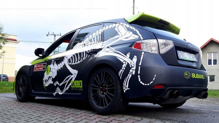 Субару Леворг винил