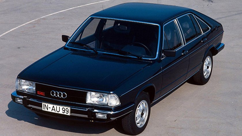 Audi 100 хэтчбек