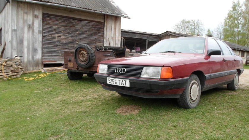 Ауди 100 Старая