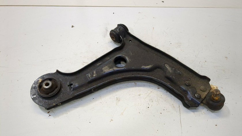 Рычаг передней подвески Шевроле кобальт