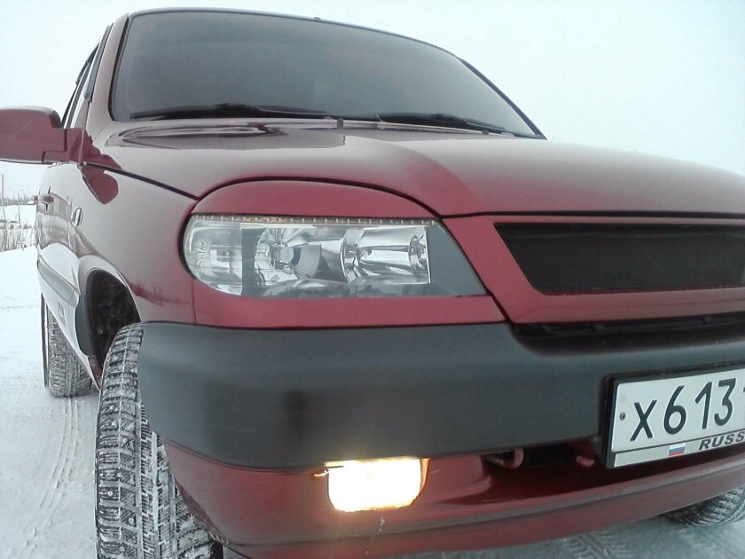 Реснички на фары Нива Шевроле