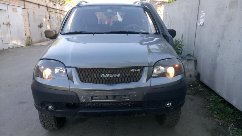 Фара Нива Шевроле 2005