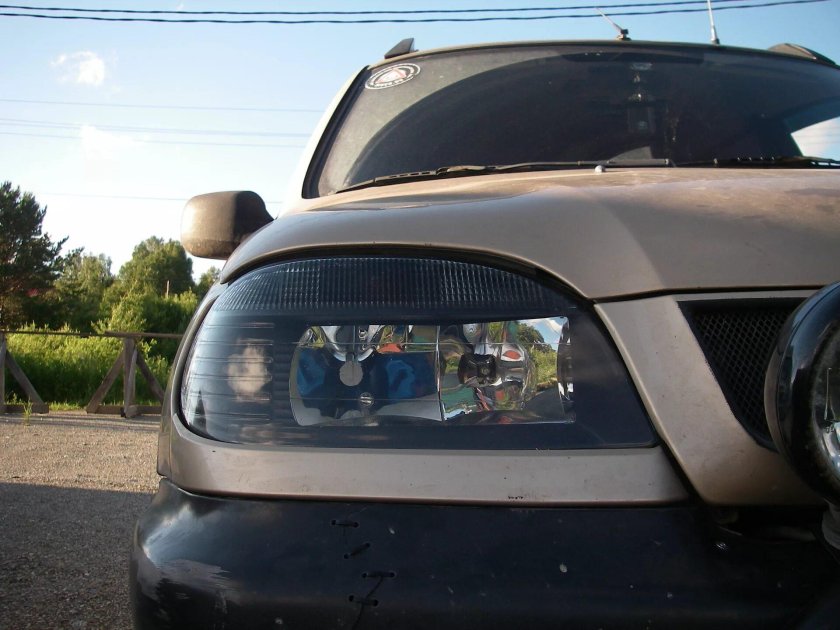 Чёрные фары Нива Шевроле дорестайл