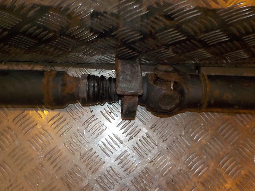 Карданный вал w124