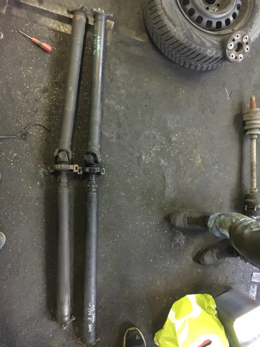 Кардан Мерседес 124