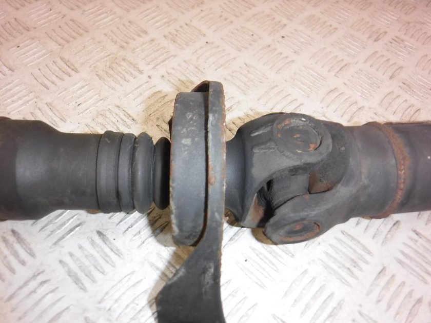 Карданный вал Мерседес 202 1.8