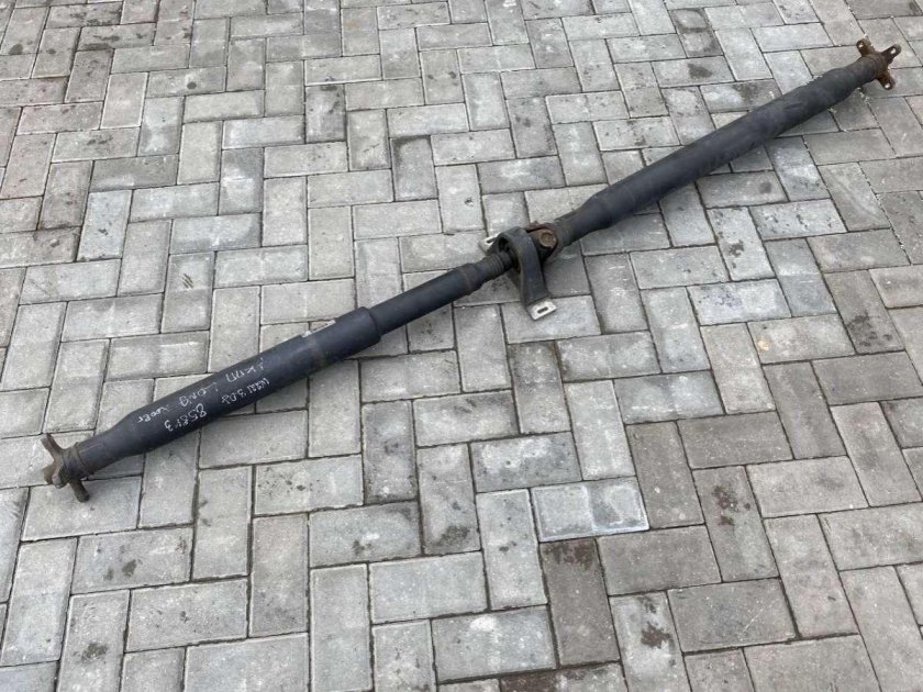 Карданный вал Мерседес Спринтер