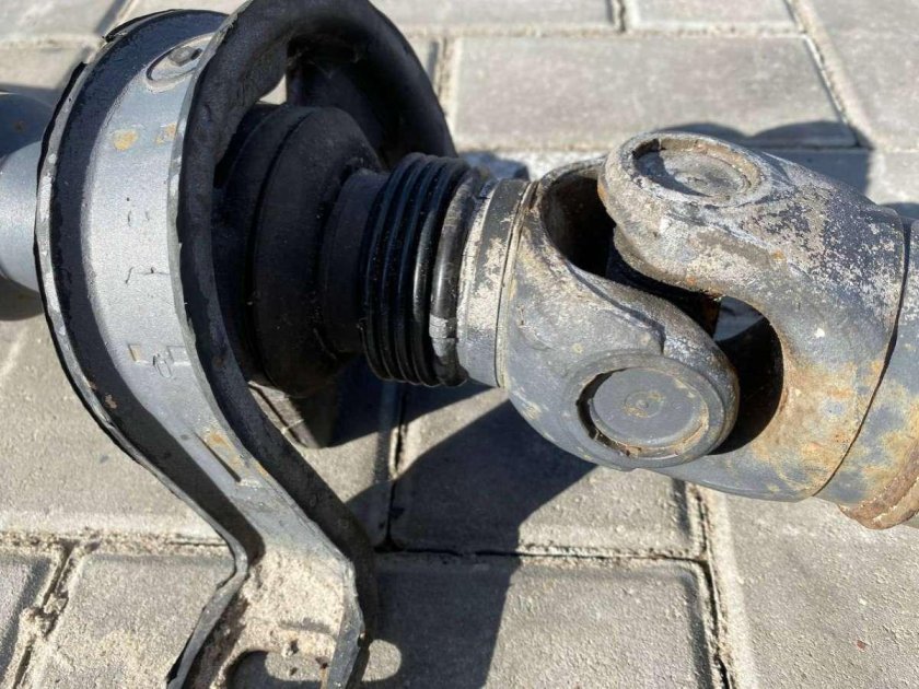 Кардан Mersedes Spriter