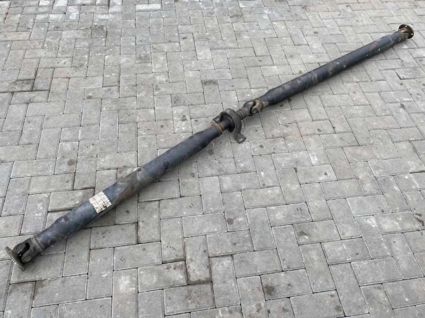 Карданный вал Мерседес Спринтер