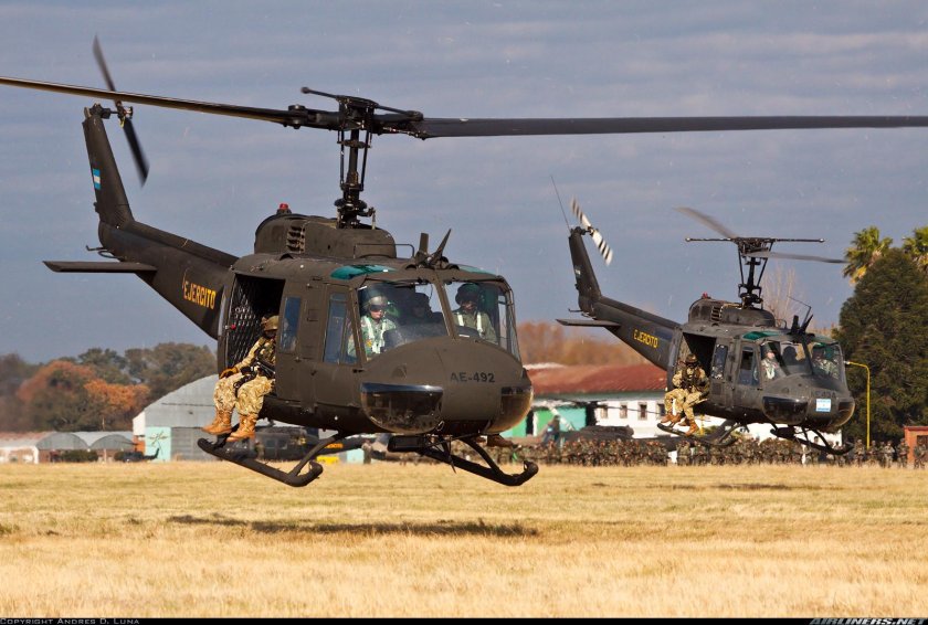 Bell uh-1 ирокез