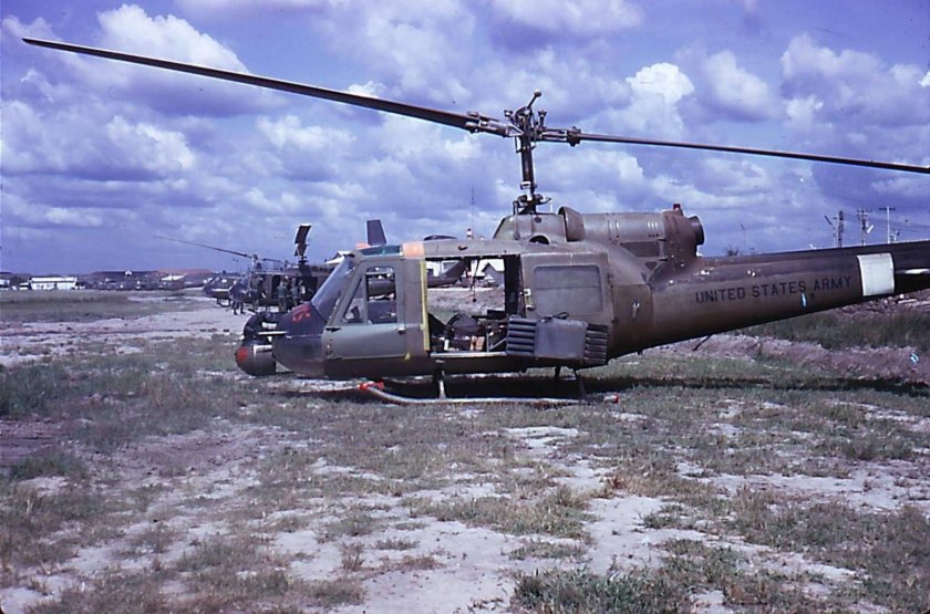 Bell uh-1 Iroquois Вьетнам
