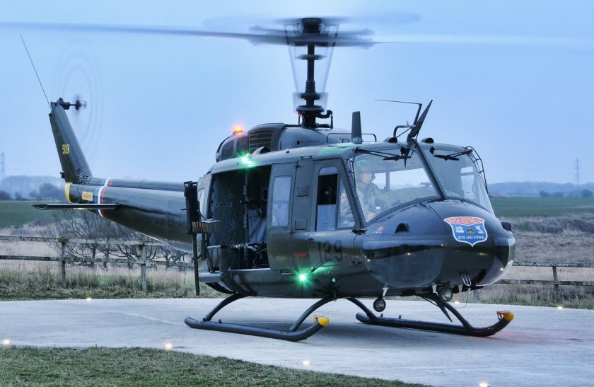 Uh 1 вертолет