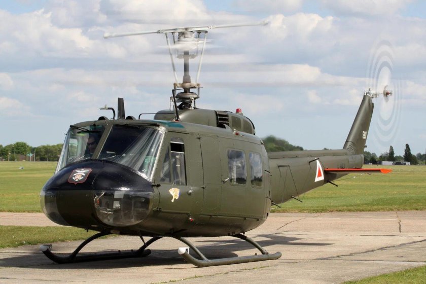 Белл uh-1 «ирокез»