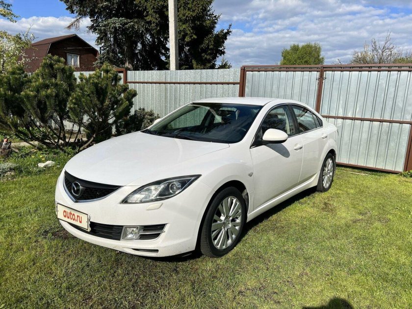 Мазда 6 2008 белая