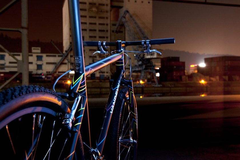 Велосипед вечером
