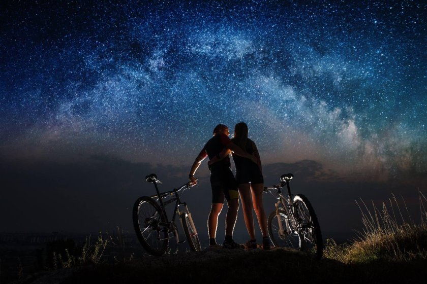 Велосипедист ночью