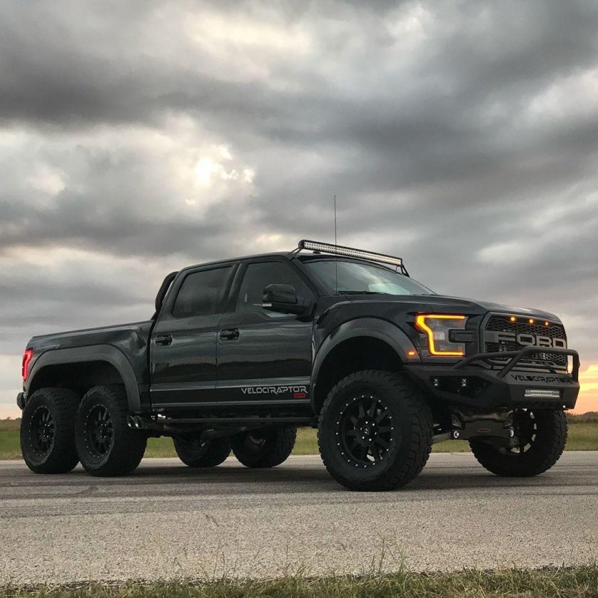 Ford f-150 Raptor джип