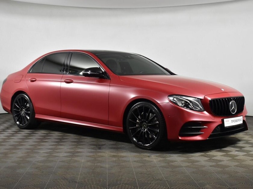 Мерседес бенц е