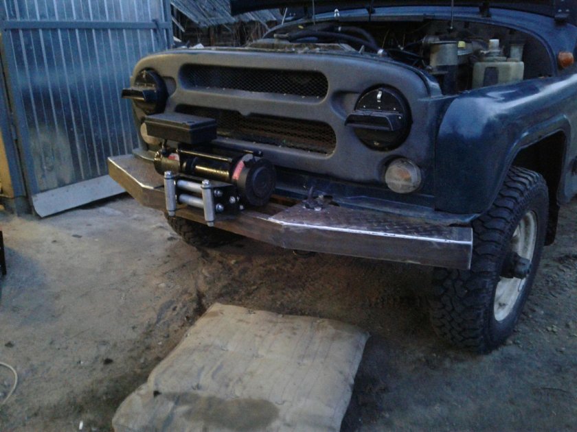 Бампер УАЗ 469 под лебедку