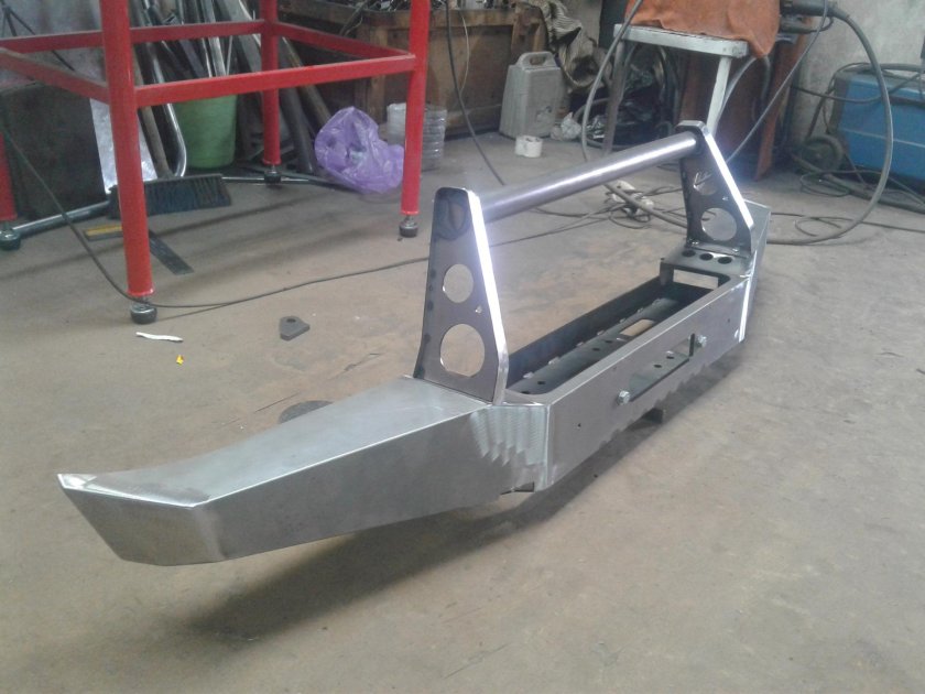 Силовой бампер 2121