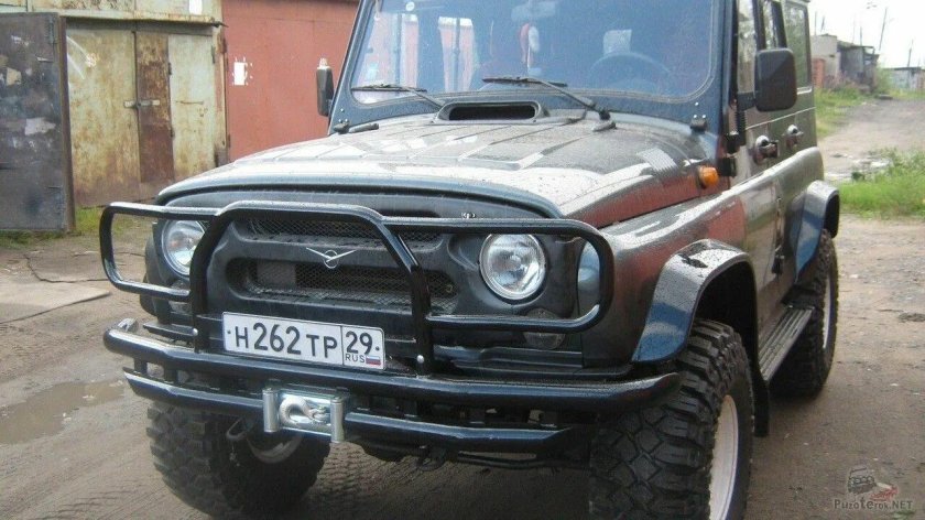 Передний силовой бампер УАЗ 469