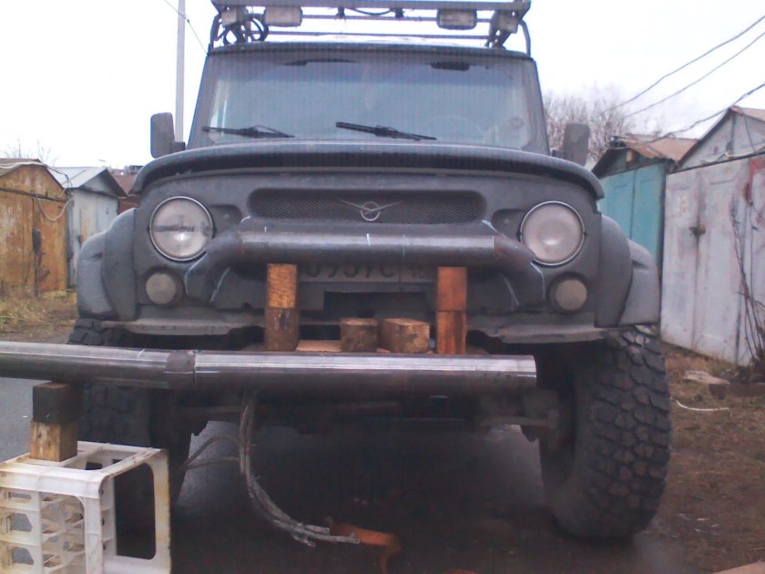 Передний бампер на УАЗ 469 из трубы