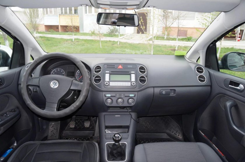 Golf Plus 2008 салон