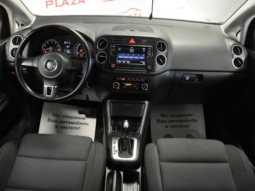 VW Golf Plus 2010 салон
