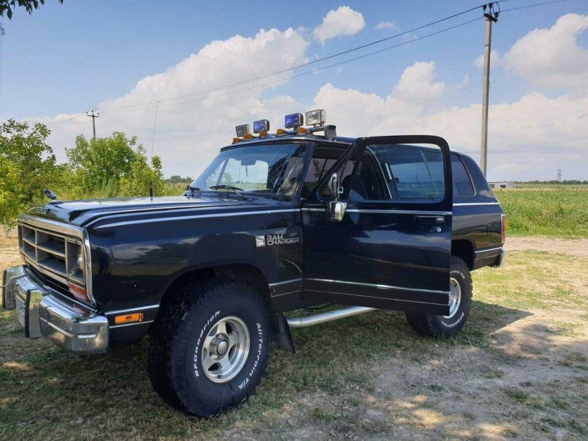 Dodge ramcharger 1988