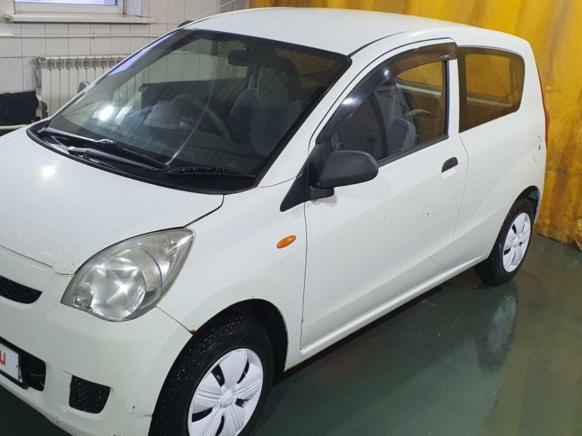 Daihatsu Mira 2009