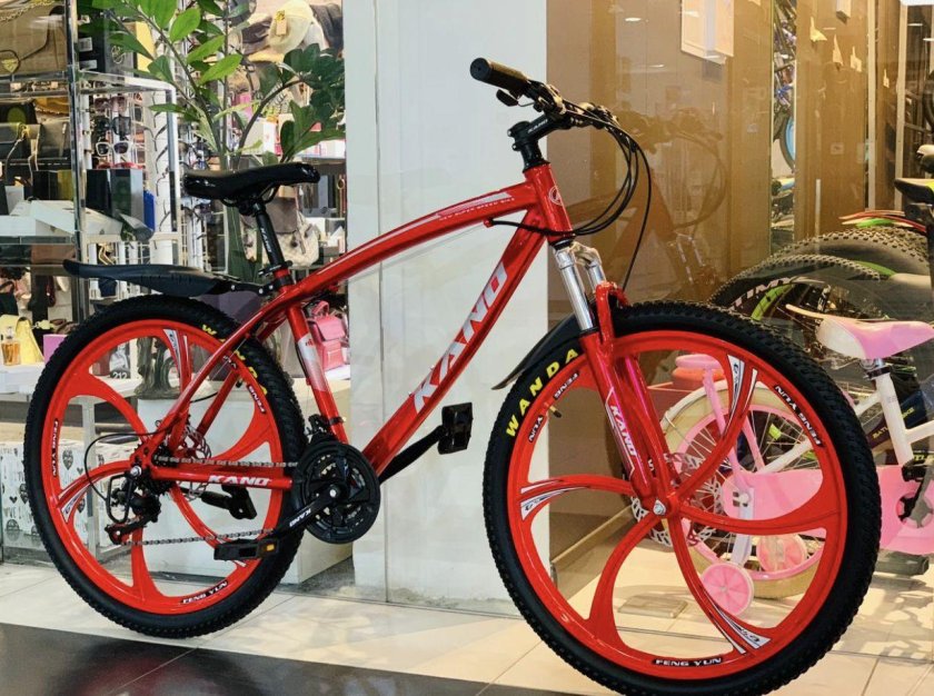 Велосипед бмв красный