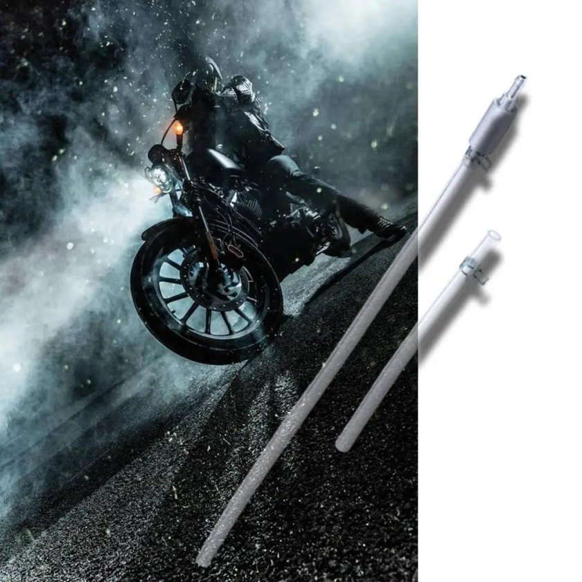 Мотоцикл в дыму