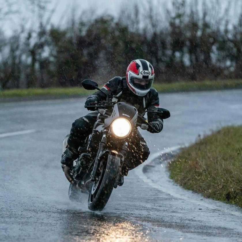 Мотоциклист мотоцикл